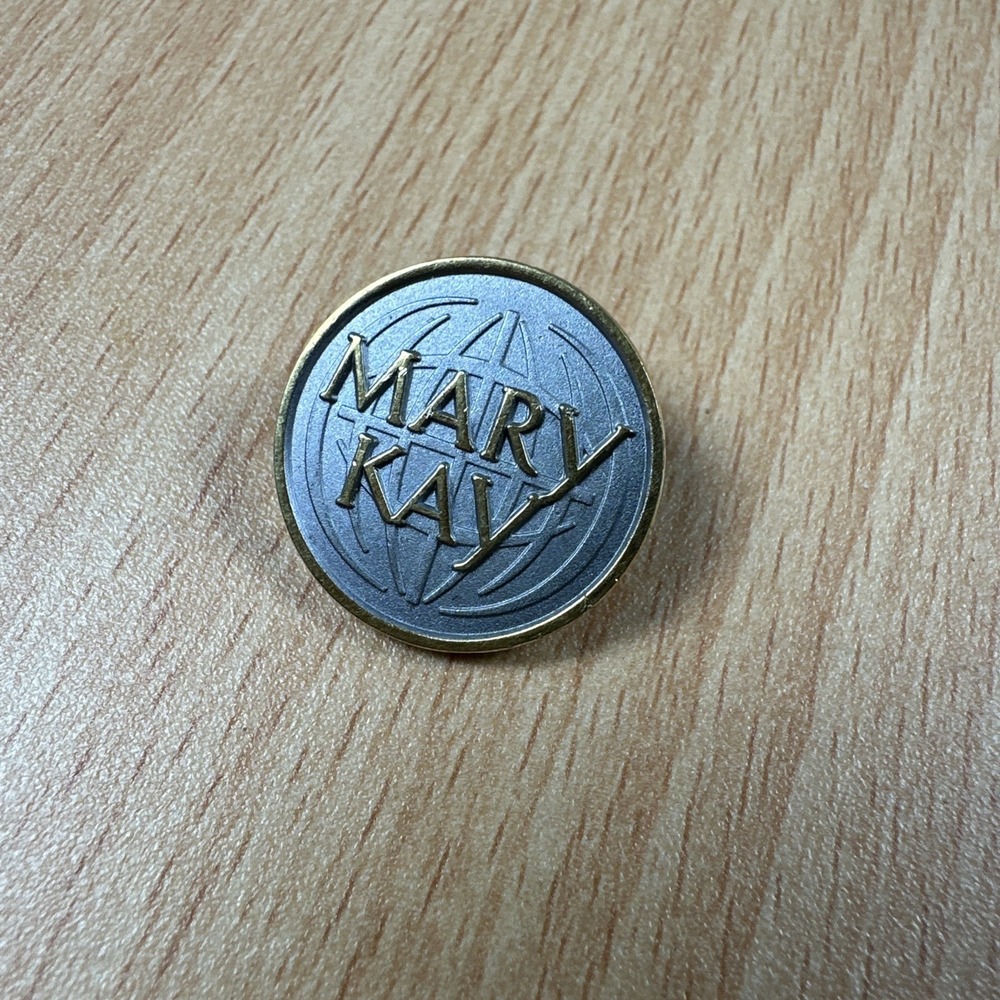 Vintage Mary Kay Cosmetics Round 7/8" Lapel Pin